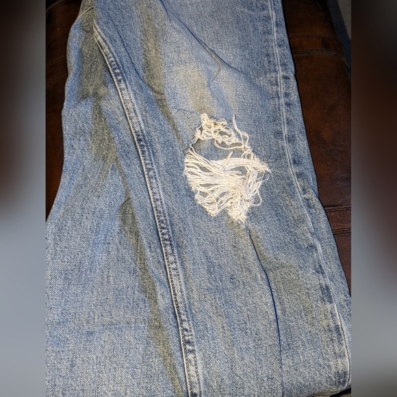 EUC Gap Denim - Picture 2 of 7